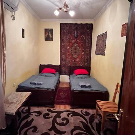 Edlen Appartement Tbilisi Buitenkant foto