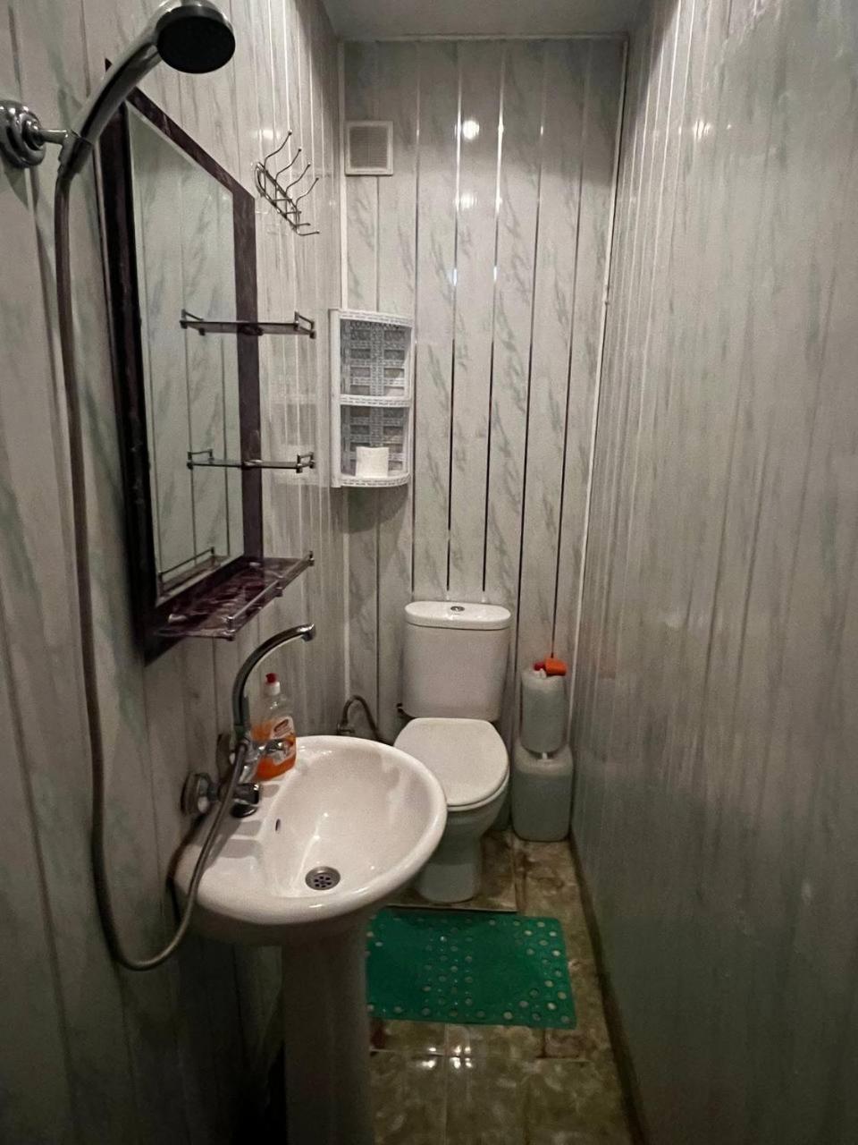 Edlen Appartement Tbilisi Buitenkant foto