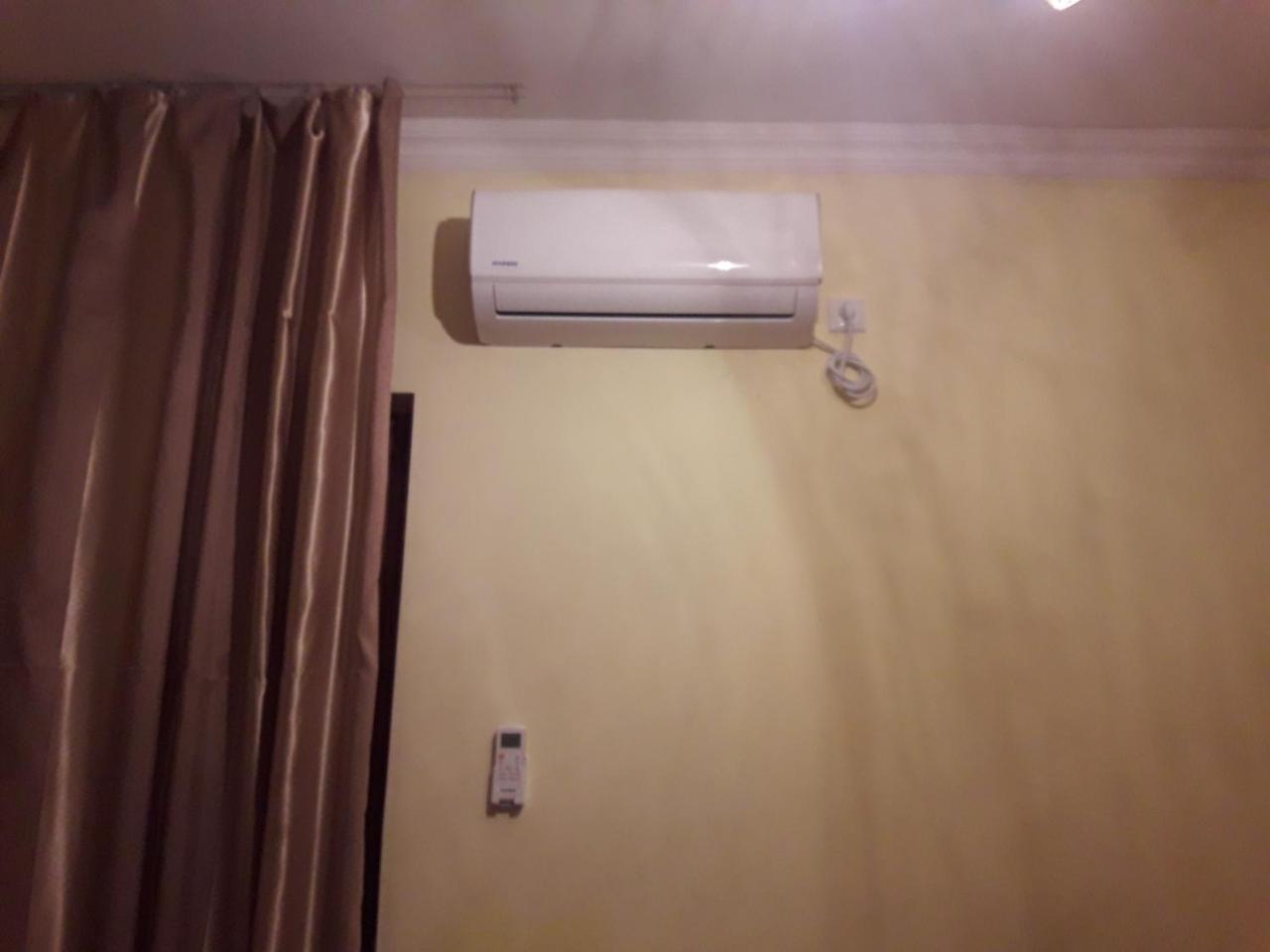 Edlen Appartement Tbilisi Buitenkant foto